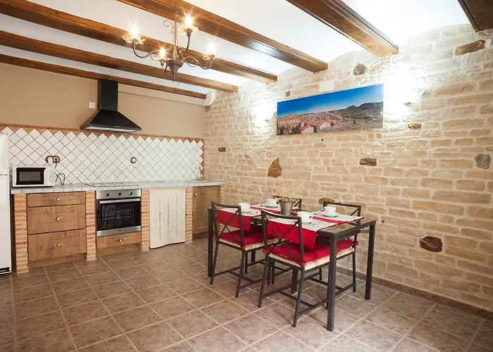 Apartamentos Rurales Millan